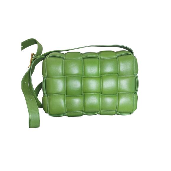 Bottega Veneta NWT Intrecciato Leather Padded Cassette in Avocado - Picture 2 of 16
